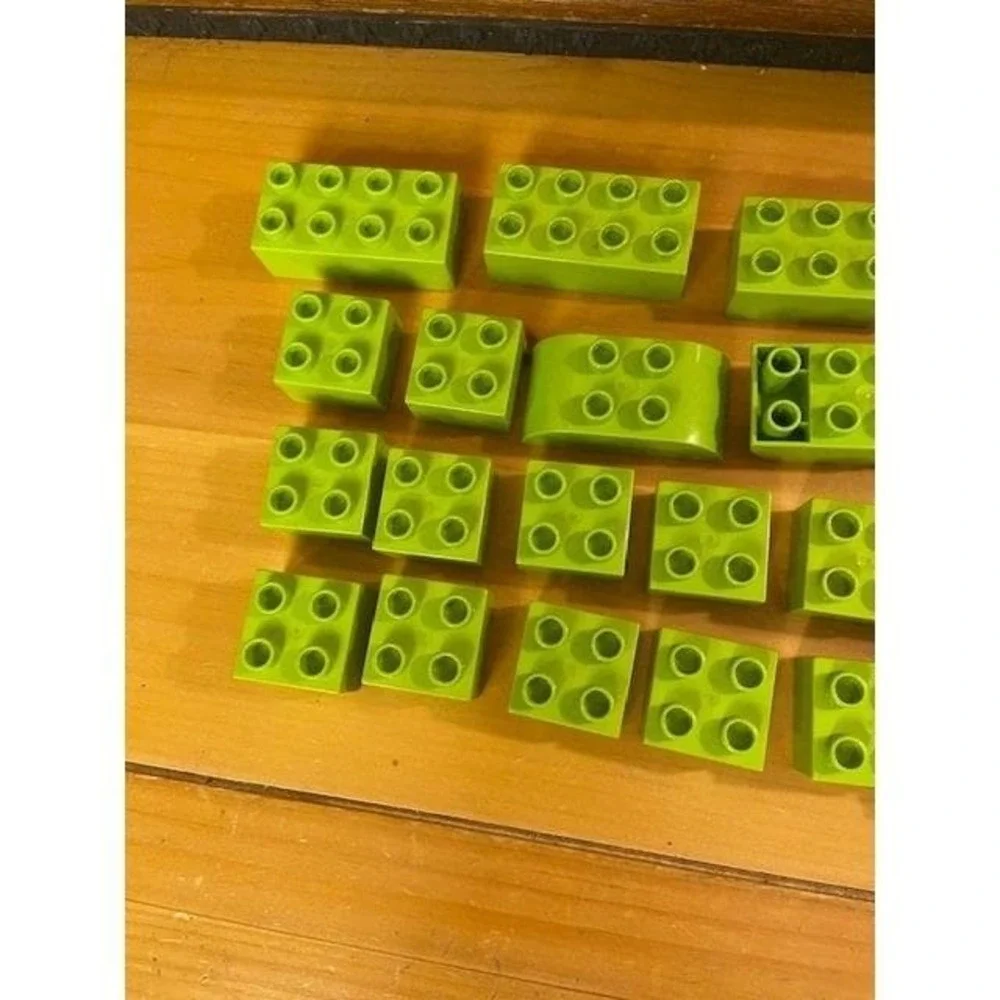 Lego Duplo Lime Green Building Blocks Lot 22 Pieces Bright Green Bricks 2002